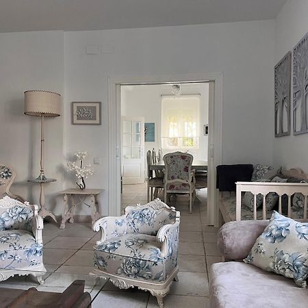 Villa Merenciana Agoncillo 外观 照片